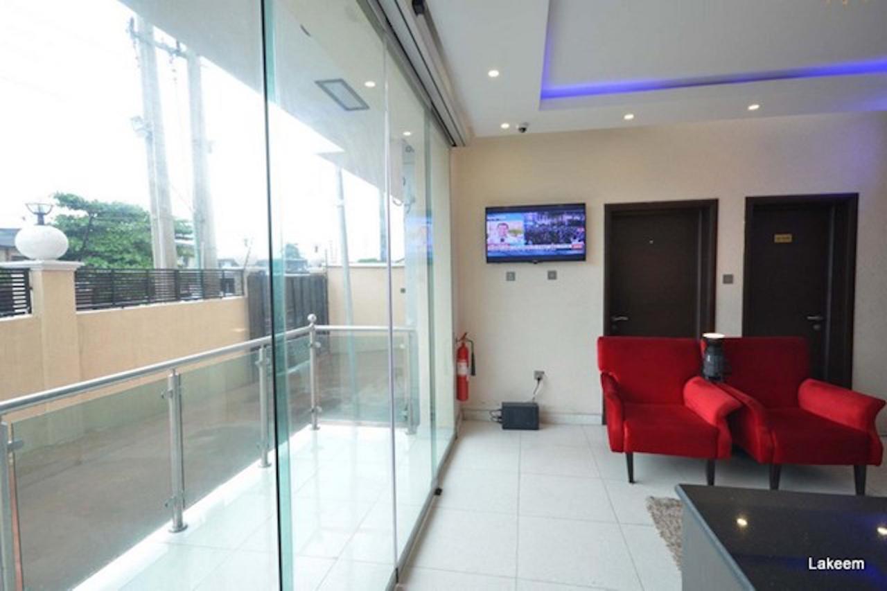 Lakeem Suites Agboyin Surulere Lagos Buitenkant foto